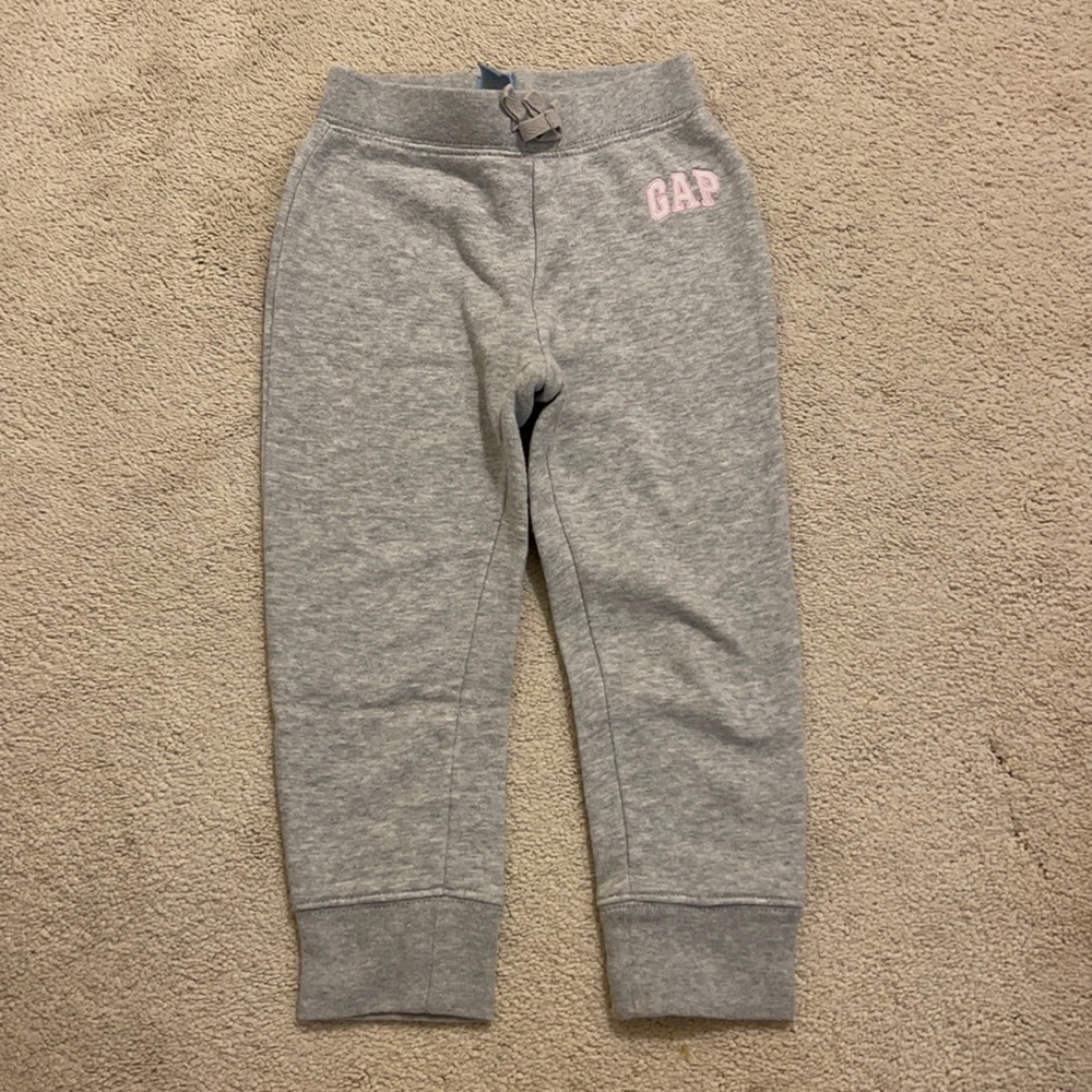 Gap size 3 sweat pants